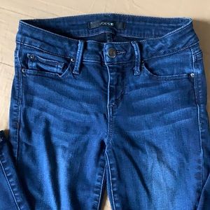 Joe’s woman’s dark wash jeans, size 25